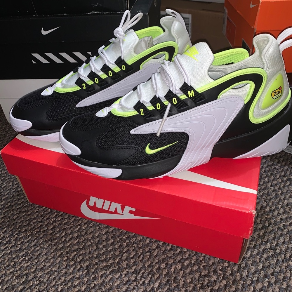 Nike Zoom 2K Black/Volt-White AO0269-400 Mens 9.5 New In Box